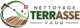 Logo avec une scie, un arbre et une croix suisse.